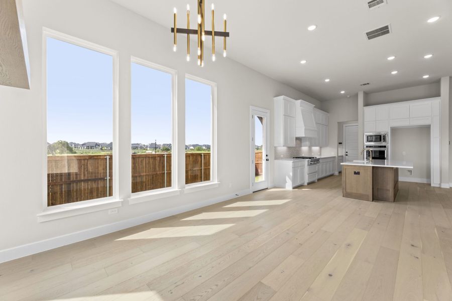 Representative unfurnished interior of a home built from the 5511 by Tradition Homes in Mustang Lakes, McKinney (Image 22).