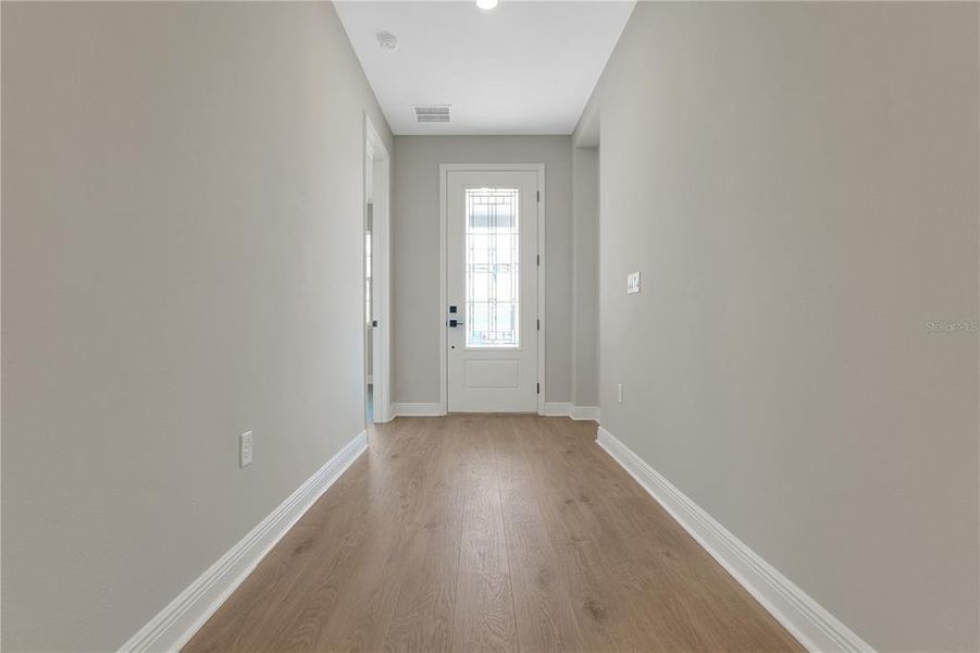 Spacious, unfurnished interior of a new home in Palms at Windermere, Windermere (Image 45). Spacious, unfurnished interior of a new home in Palms at Windermere, Windermere (Image 45).