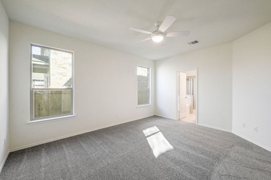 Spacious, unfurnished interior of a new home in Salerno - Heritage Collection, Round Rock (Image 8).