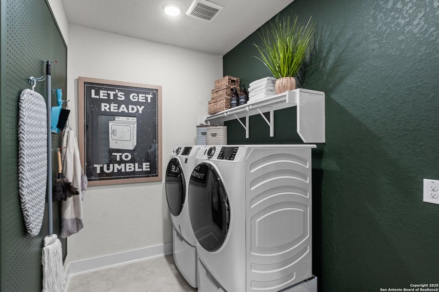 Furnished interior view inside a new home in Stillwater Ranch, San Antonio (Image 33).