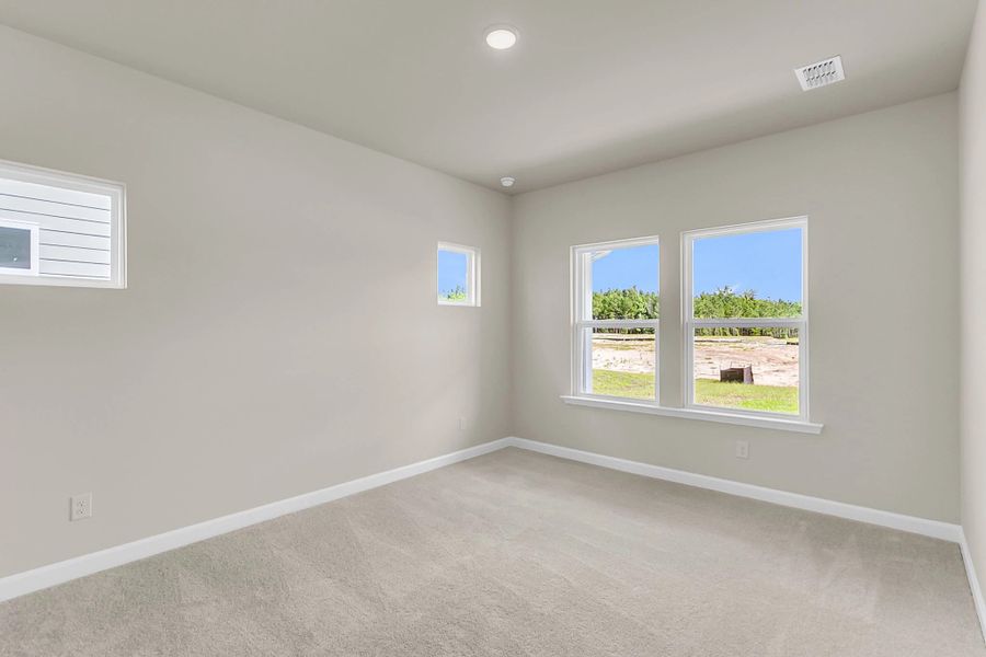 Spacious, unfurnished interior of a new home in Tea Farm, Ravenel (Image 15).