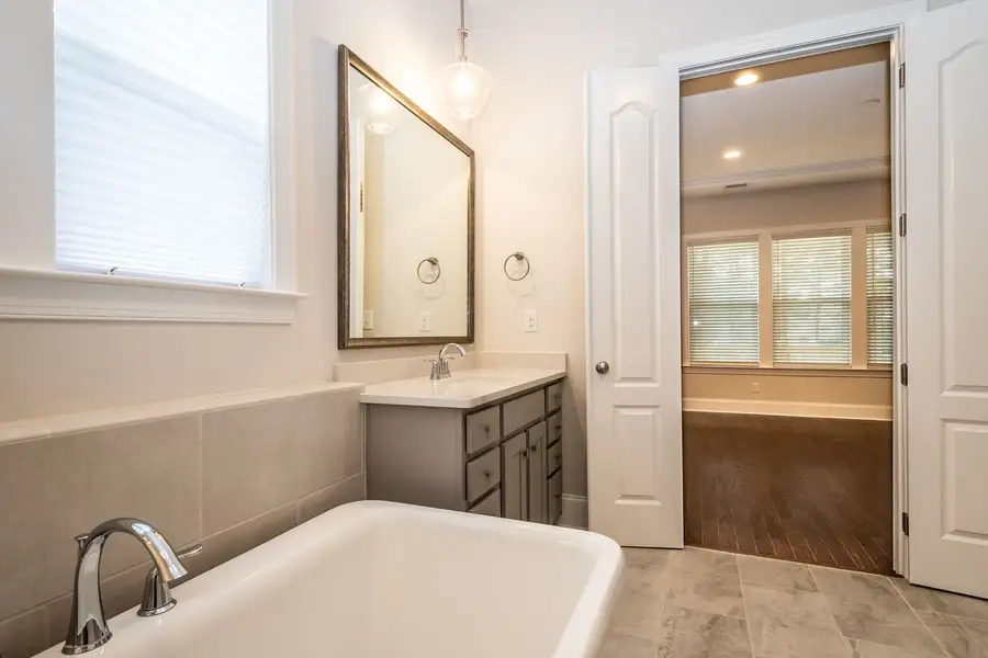 Representative furnished interior of a home built from the St Andrews with 3rd Floor Retreat by Greybrook Homes in Edmunds Farm, Clover (Image 6).