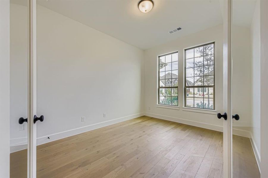 Spacious, unfurnished interior of a new home in , Midlothian (Image 17).