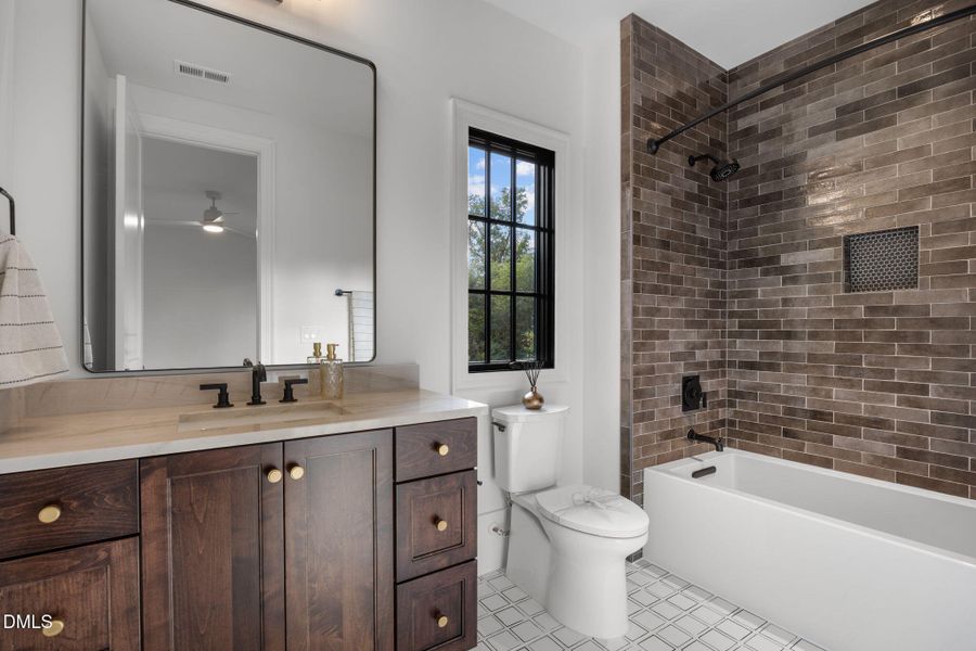 77-web-or-mls-IMG_6782 77-web-or-mls-IMG_6782