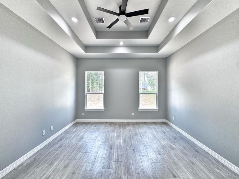 Spacious, unfurnished interior of a new home in , Dayton (Image 28).