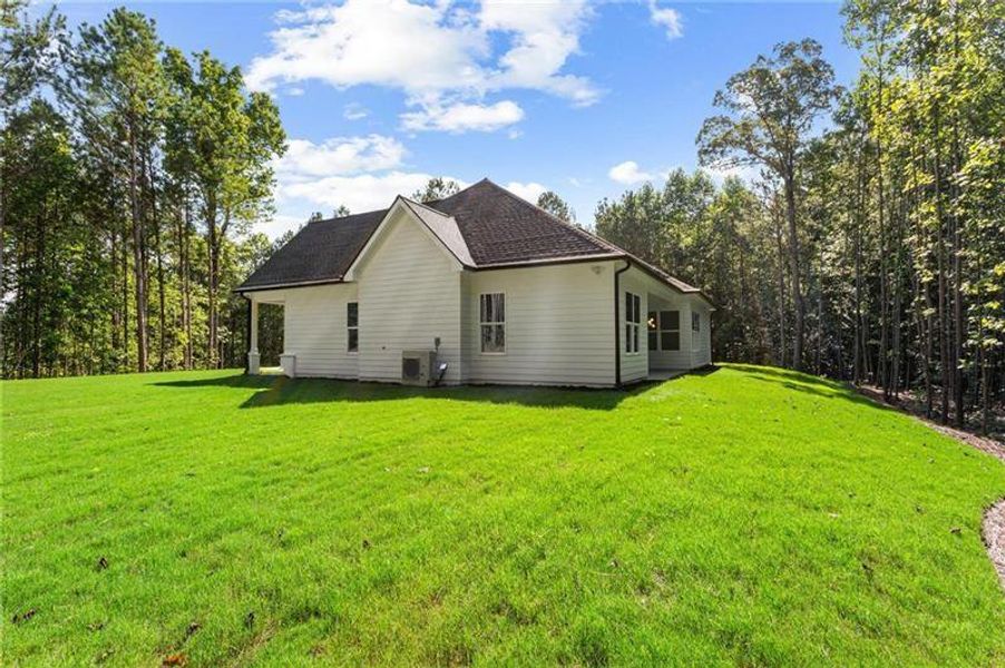 Exterior details and patio area of a home in , Jasper (Image 4).