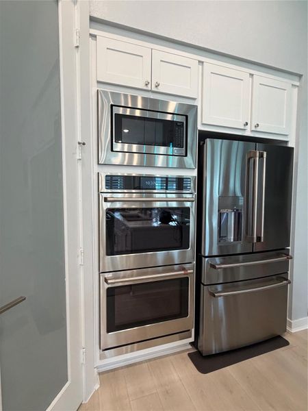Double oven GE CAFE and Microwave HIGH END Double oven GE CAFE and Microwave HIGH END