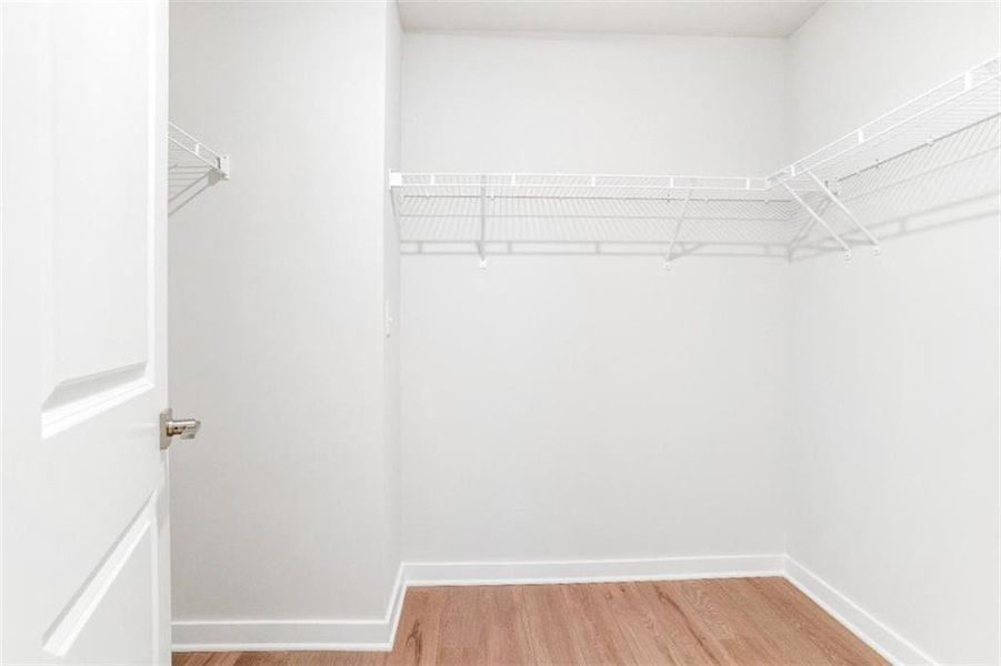 Spacious, unfurnished interior of a new home in , Fayetteville (Image 27).