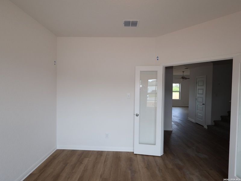 Spacious, unfurnished interior of a new home in Cinco Lakes, San Antonio (Image 23). Spacious, unfurnished interior of a new home in Cinco Lakes, San Antonio (Image 23).
