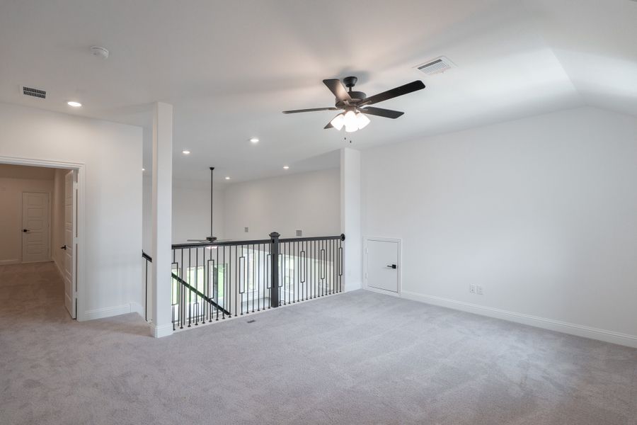 Spacious, unfurnished interior of a new home in Enclave at Legacy Hills, Celina (Image 19). Spacious, unfurnished interior of a new home in Enclave at Legacy Hills, Celina (Image 19).
