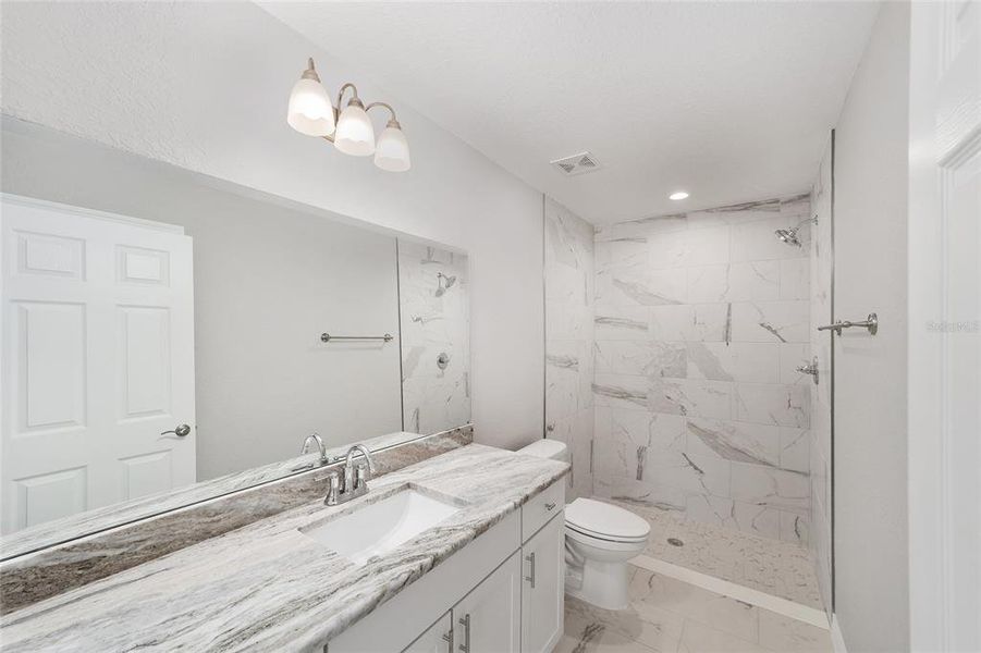 Furnished interior view inside a new home in , Dunnellon (Image 11).