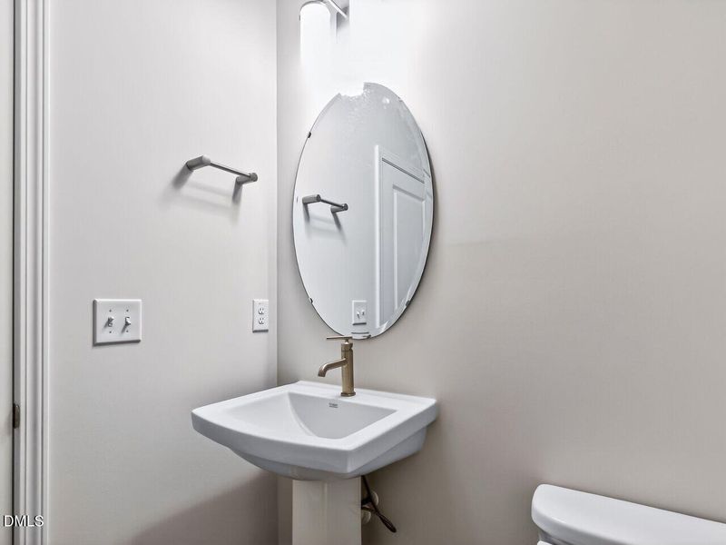 009-1280x960-half-bath