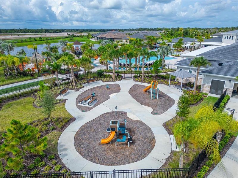 Community amenities in , Parrish (Image 66).