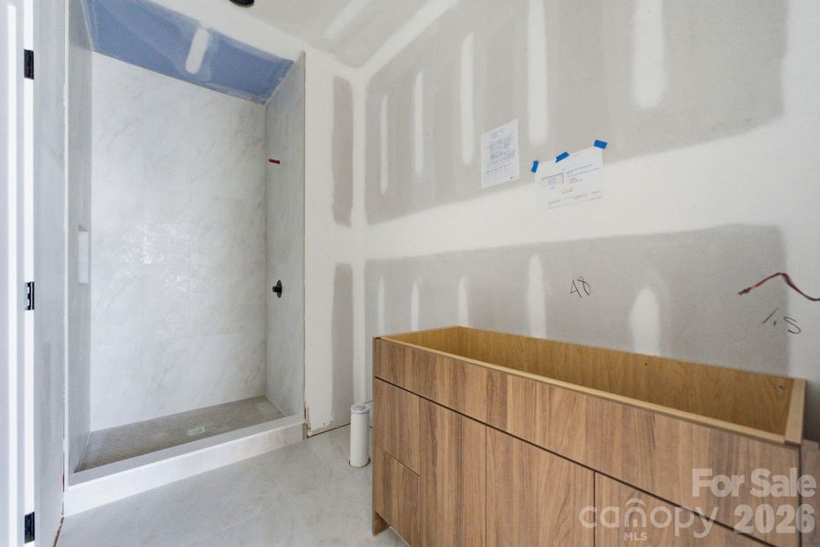 Fourth bedroom en-suite