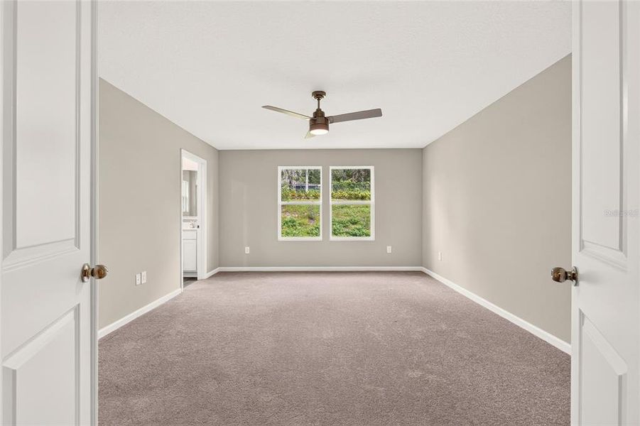 Spacious, unfurnished interior of a new home in , Alachua (Image 32).