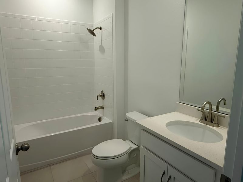 Image 7 of a home in Cypress Bluff.