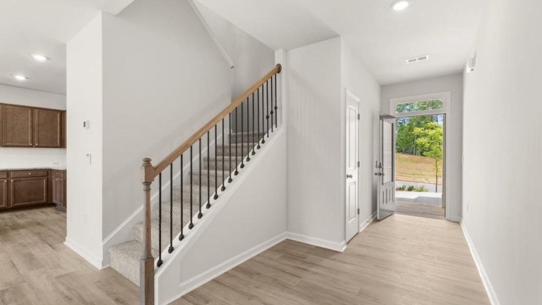Spacious, unfurnished interior of a new home in Village at Pine Valley, Gainesville (Image 15). Spacious, unfurnished interior of a new home in Village at Pine Valley, Gainesville (Image 15).