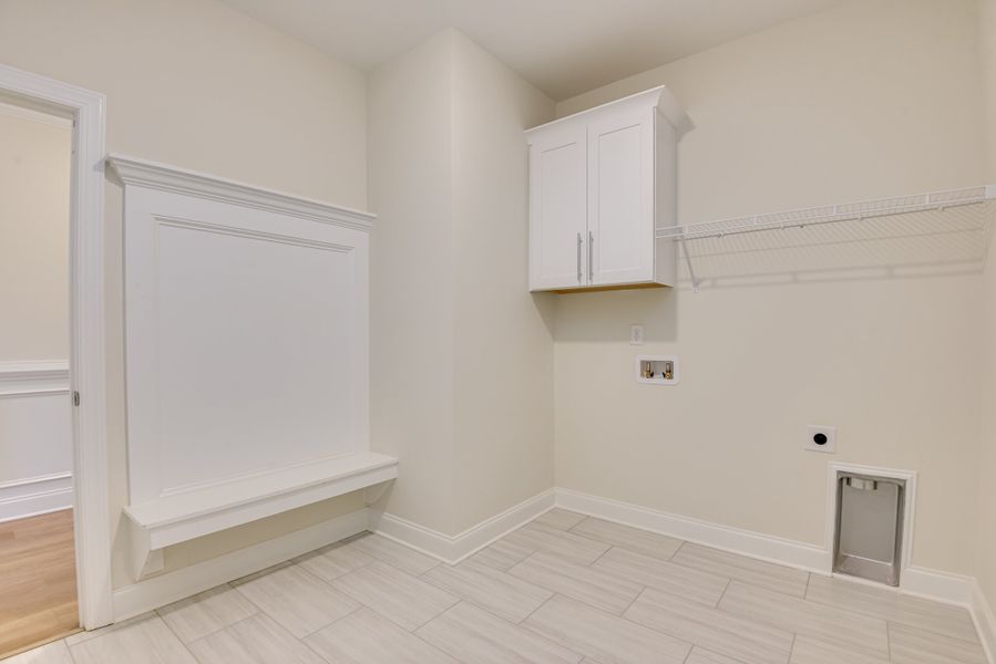 Spacious, unfurnished interior of a new home in The Sanctuary, Aiken (Image 11). Spacious, unfurnished interior of a new home in The Sanctuary, Aiken (Image 11).