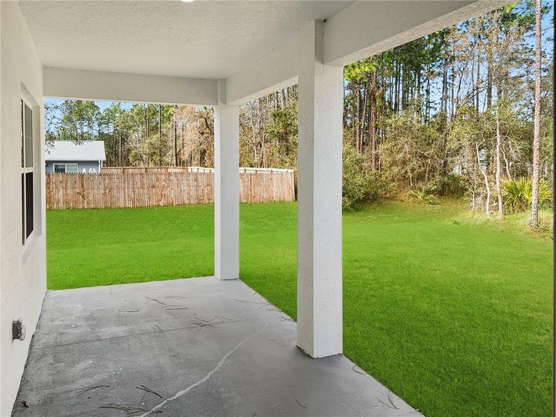 Exterior details and patio area of a home in , Ocala (Image 3).