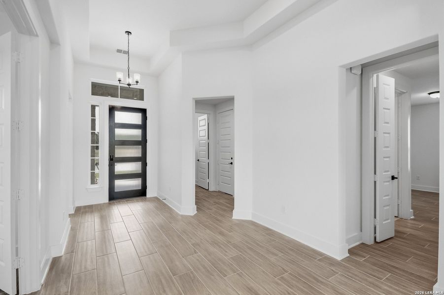 Spacious, unfurnished interior of a new home in The Reserve at Potranco Oaks, Castroville (Image 35). Spacious, unfurnished interior of a new home in The Reserve at Potranco Oaks, Castroville (Image 35).