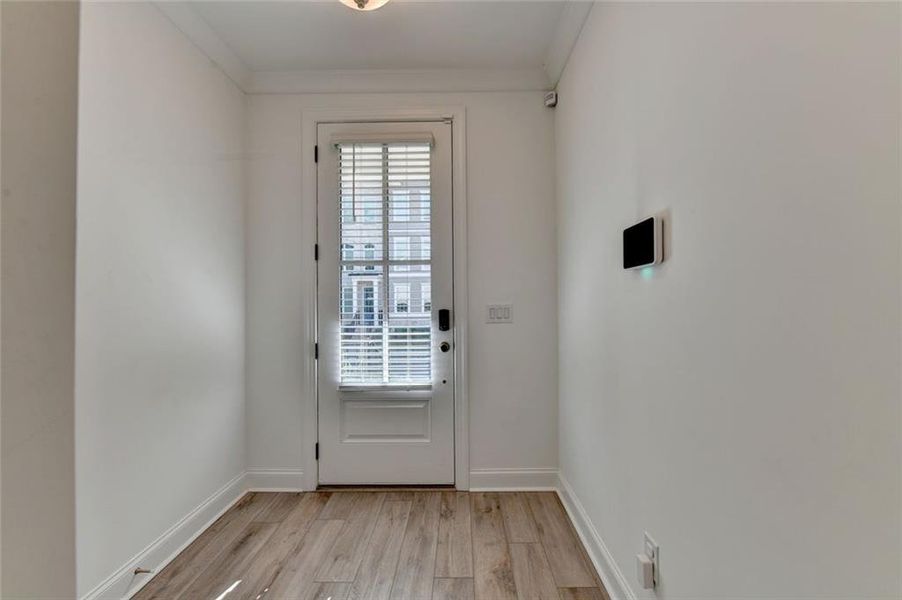Spacious, unfurnished interior of a new home in , Duluth (Image 19).