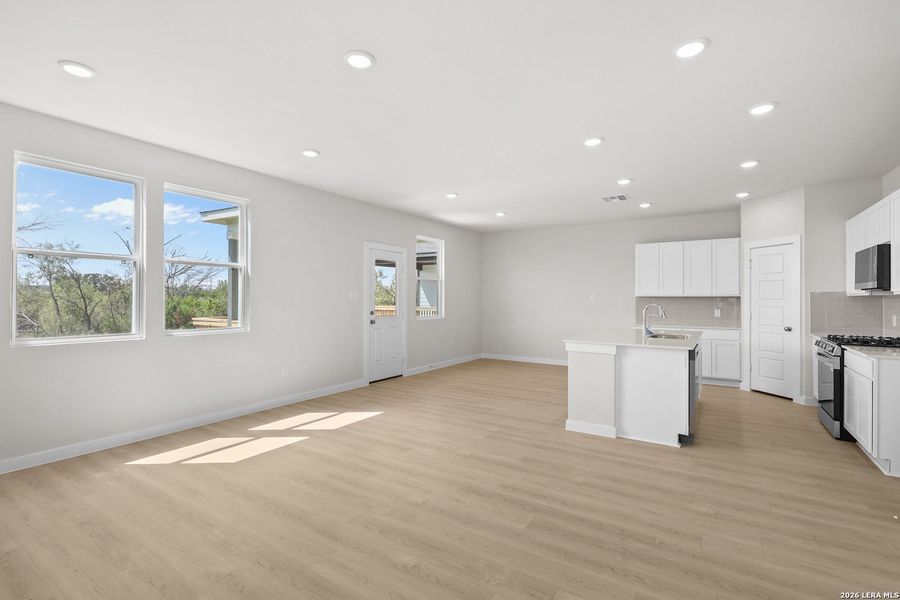 Spacious, unfurnished interior of a new home in Summerlin, San Antonio (Image 21). Spacious, unfurnished interior of a new home in Summerlin, San Antonio (Image 21).