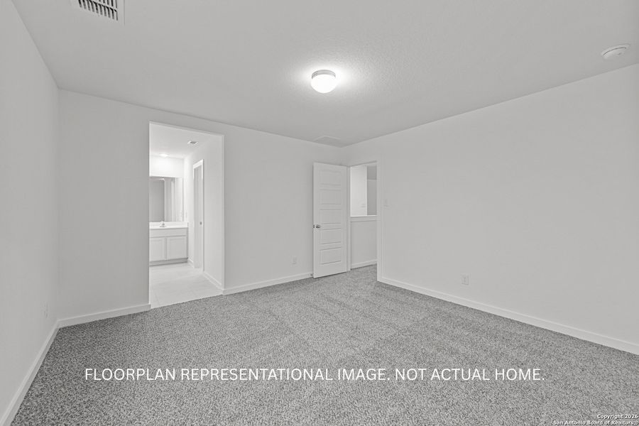 Spacious, unfurnished interior of a new home in Meadows at Clear Springs, New Braunfels (Image 15).