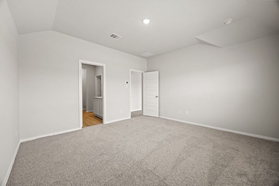 Spacious, unfurnished interior of a new home in Rolling Ridge, Van Alstyne (Image 12). Spacious, unfurnished interior of a new home in Rolling Ridge, Van Alstyne (Image 12).