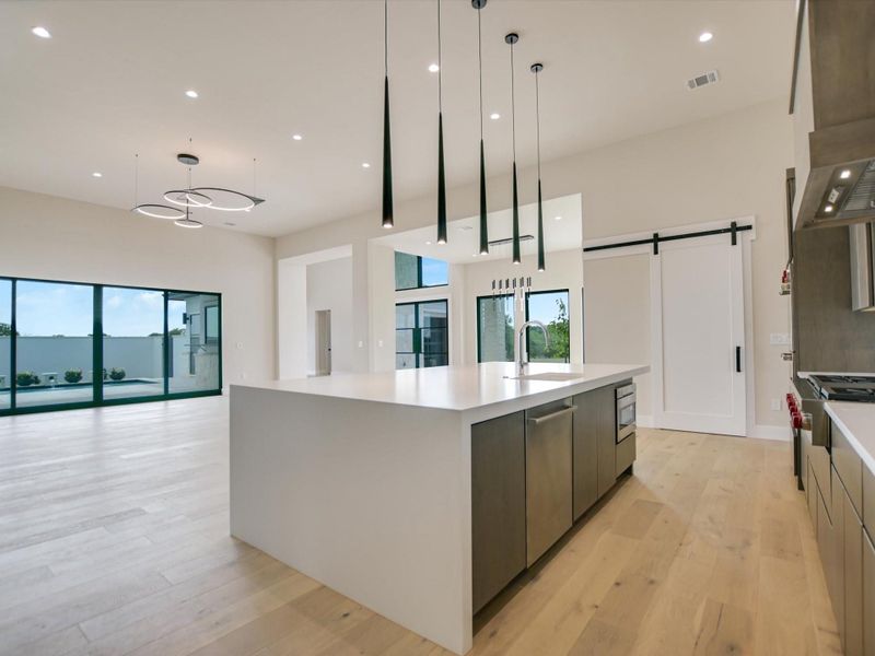 Furnished interior view inside a new home in , Horseshoe Bay (Image 8).
