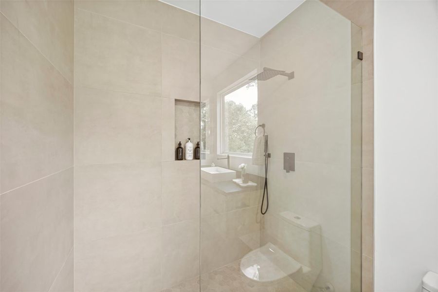 Image 41 of a home in .