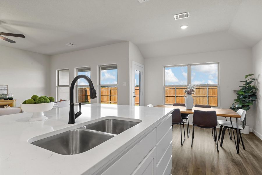 Representative furnished interior of a home built from the Essex by Cheldan Homes in Stoneview, Glen Rose (Image 18).