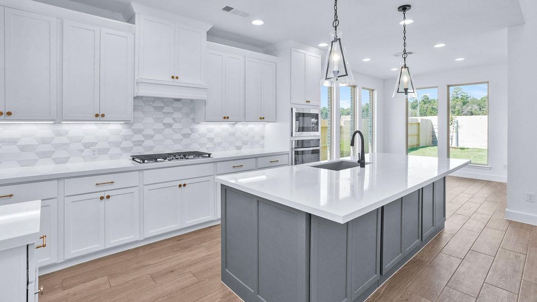 Furnished interior view inside a new home in Artavia 50', Conroe (Image 4).