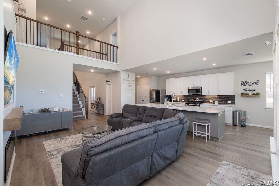 Furnished interior view inside a new home in Rhine Valley, Schertz (Image 13).
