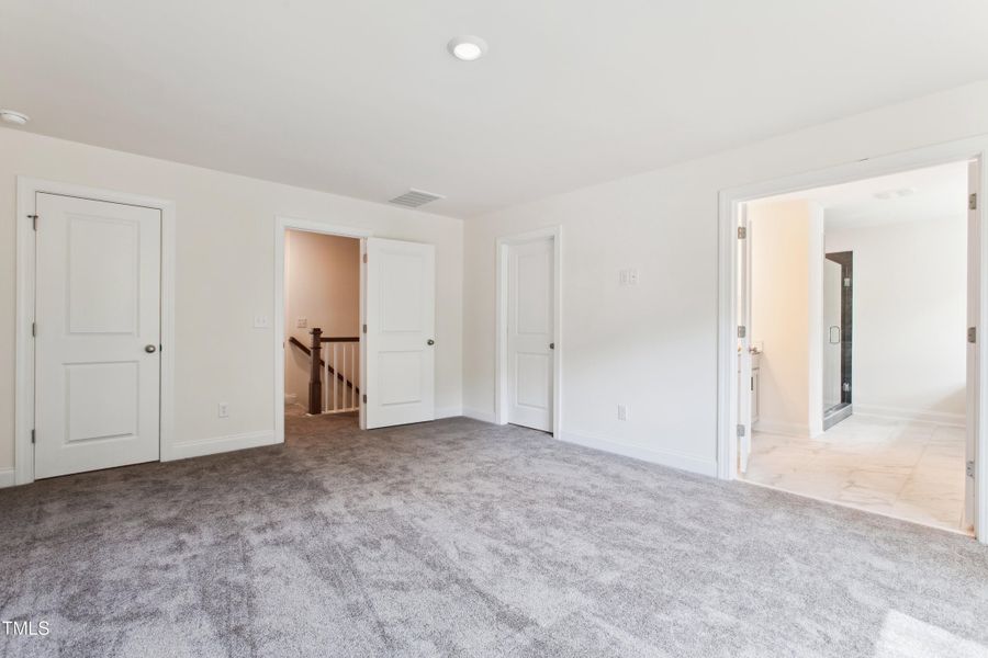 Fontana - BTS 45 - interiors-primary bed Fontana - BTS 45 - interiors-primary bed