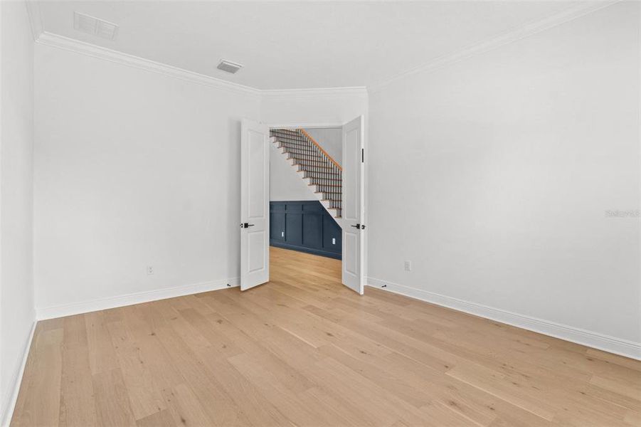 Spacious, unfurnished interior of a new home in , Tampa (Image 17).