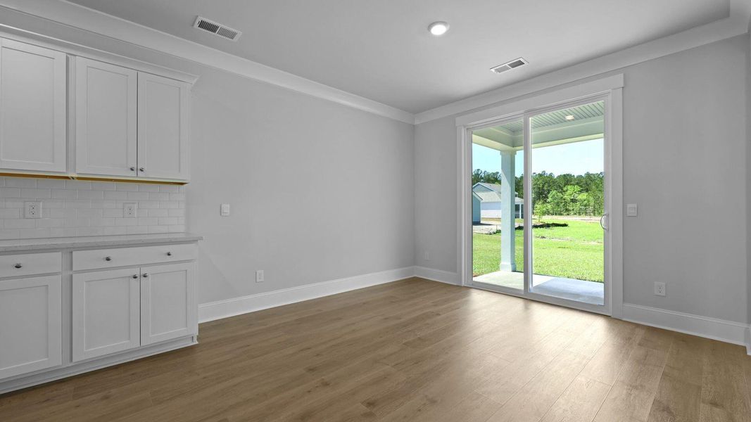 Spacious, unfurnished interior of a new home in , Summerville (Image 31).