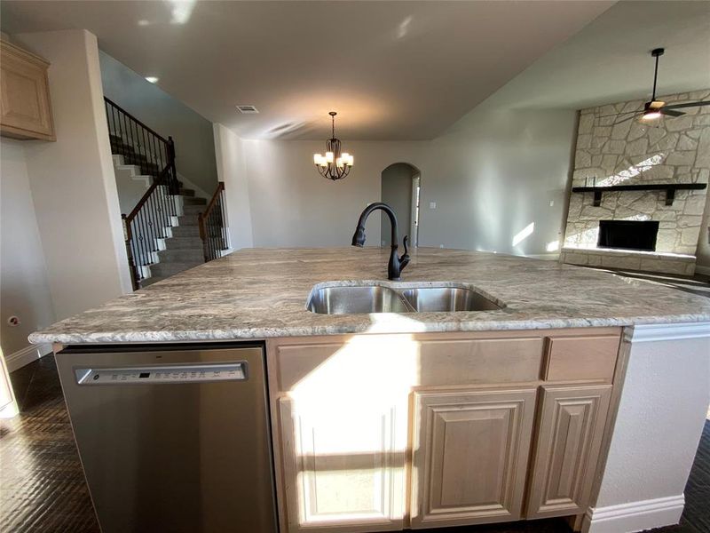 Island offers GE stainless dishwasher, stainless single basin sink, and extendable ORB faucet Island offers GE stainless dishwasher, stainless single basin sink, and extendable ORB faucet