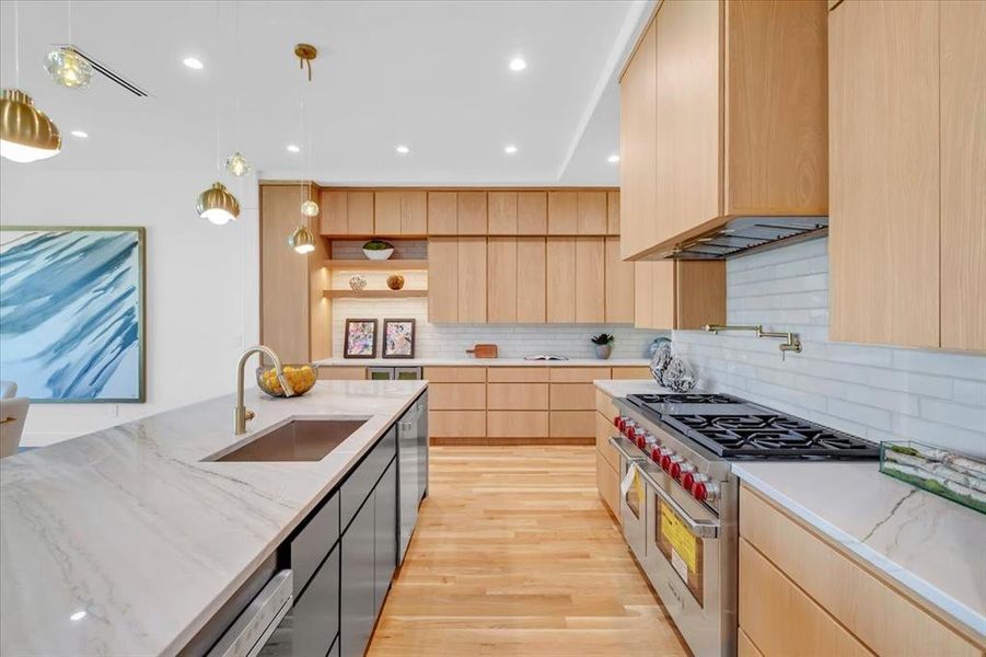 Furnished interior view inside a new home in , Dallas (Image 37).