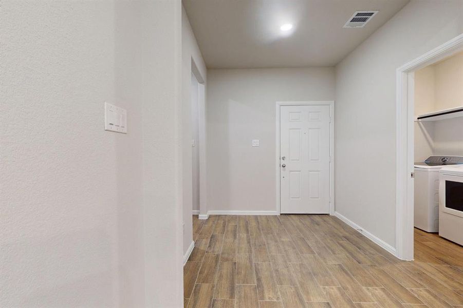 Spacious, unfurnished interior of a new home in ValleyBrooke, Mesquite (Image 36). Spacious, unfurnished interior of a new home in ValleyBrooke, Mesquite (Image 36).