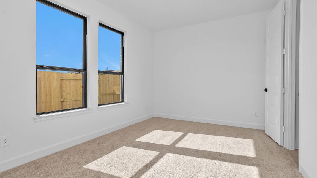 Spacious, unfurnished interior of a new home in Sienna 55' - Valencia, Missouri City (Image 11). Spacious, unfurnished interior of a new home in Sienna 55' - Valencia, Missouri City (Image 11).