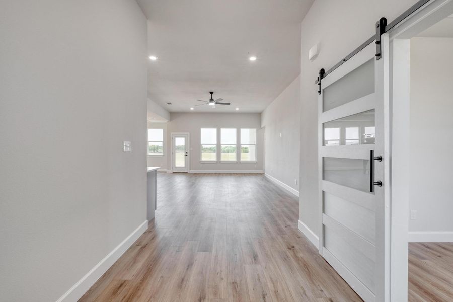 Spacious, unfurnished interior of a new home in , Del Valle (Image 12).