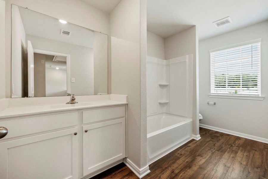 Furnished interior view inside a new home in Pinewood Trails, Cleveland (Image 8).