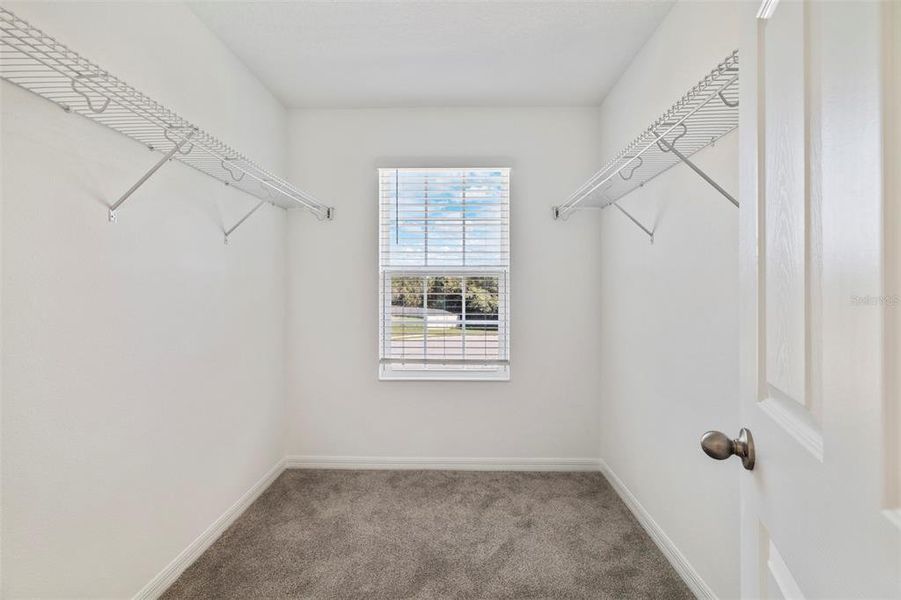 Spacious, unfurnished interior of a new home in Preservation Pointe, Davenport (Image 11).