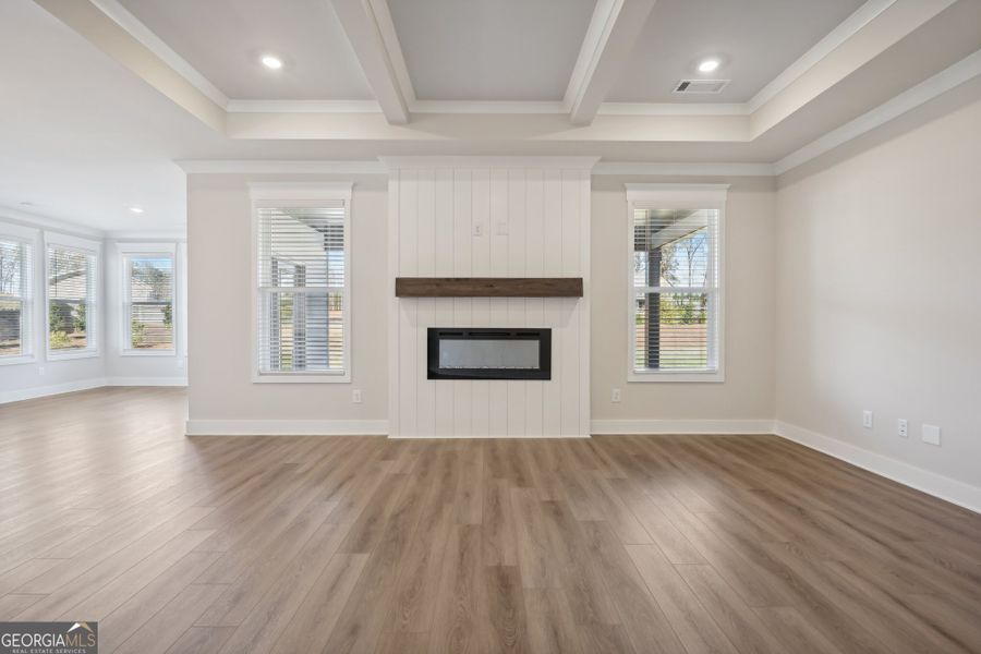 Spacious, unfurnished interior of a new home in Summerlin, Winder (Image 23).