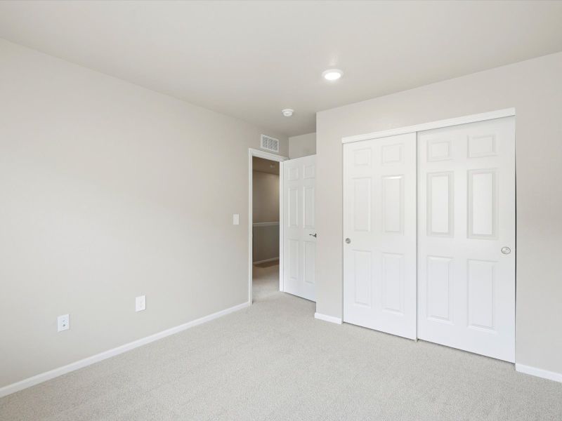 Spacious, unfurnished interior of a new home in Three Hills, Morrison (Image 14).