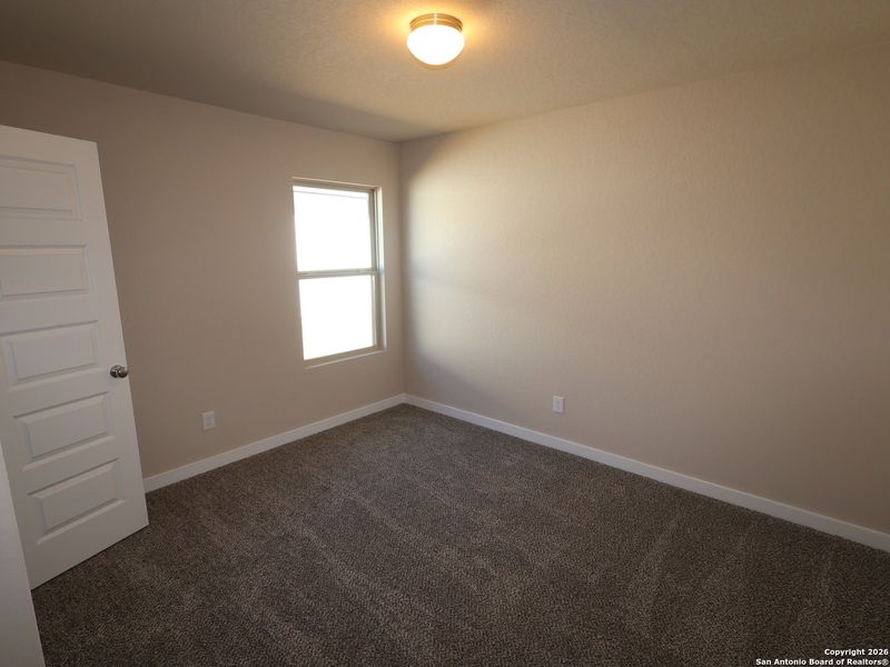 Spacious, unfurnished interior of a new home in Greenspoint Heights, San Antonio (Image 30).