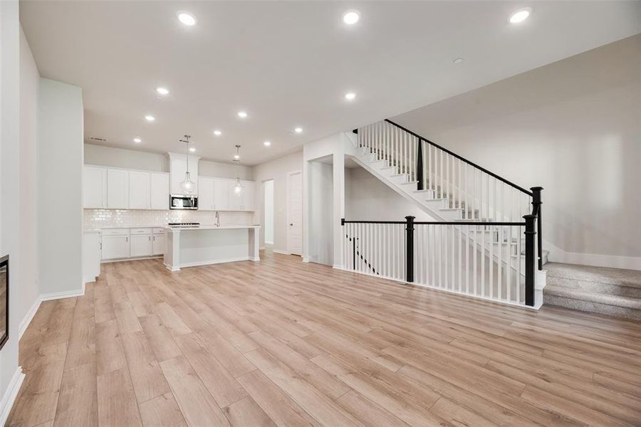 Spacious, unfurnished interior of a new home in , Frisco (Image 19).