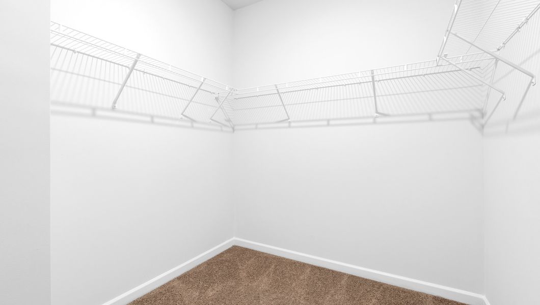 Spacious, unfurnished interior of a new home in Chestnut Ridge, Greenville (Image 25).