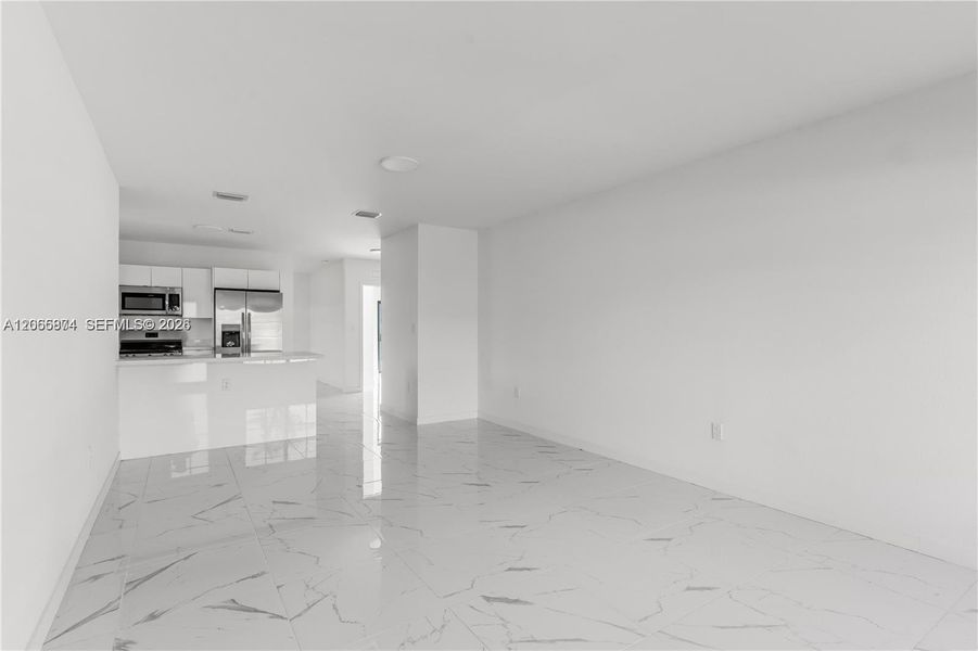 Spacious, unfurnished interior of a new home in , Homestead (Image 13).