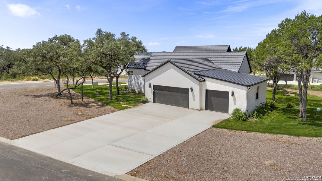 Front exterior of a new home in , San Antonio, TX, highlighting curb appeal (Image 21).